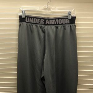Men’s Medium Under Armour Gray Sweatpants